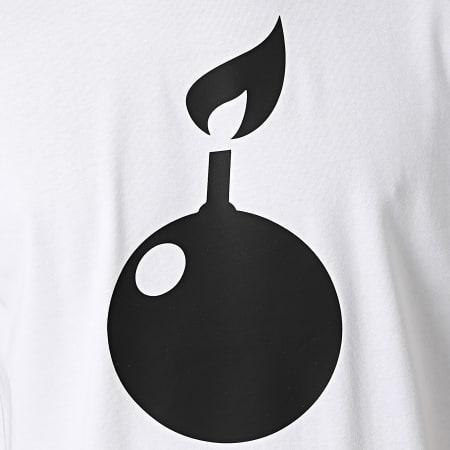 Daymolition - Camiseta con logo grande blanco negro