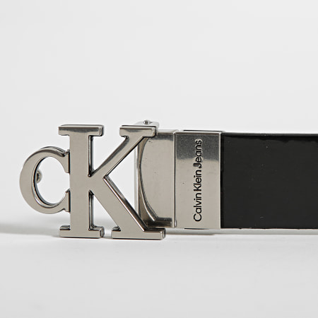Calvin Klein - Mono Hardware Cinturón reversible para mujer 8973 Negro