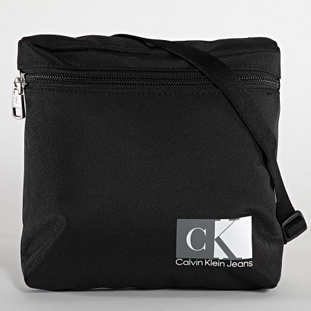 Calvin Klein - Sacoche Sport Essential Flatpack 8188 Noir