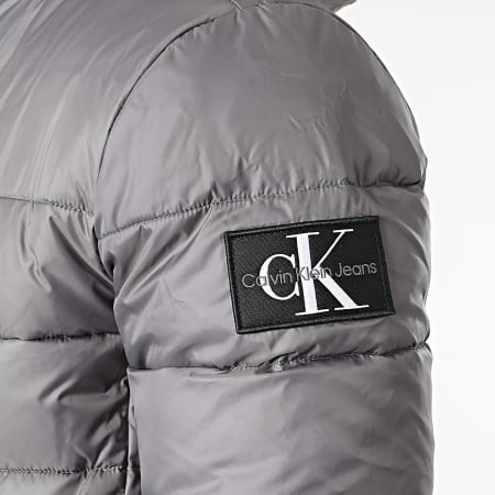 Calvin Klein - Doudoune Capuche Light Weight Padded 9886 Gris