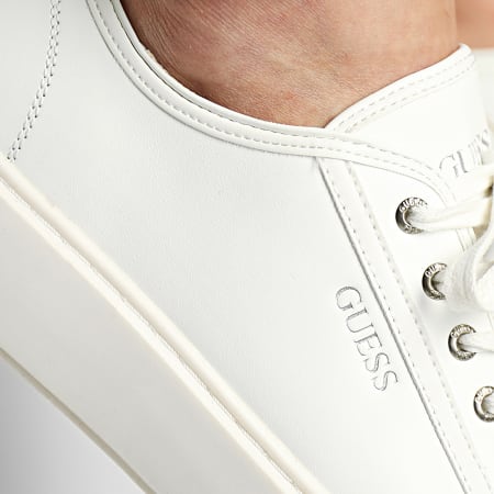 Guess - Sneakers FM5VCULEA12 Bianco