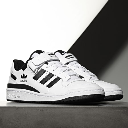 Adidas Originals - Baskets Forum Low FY7757 Footwear White Core Black