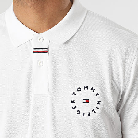 Tommy Hilfiger - Polo Manches Courtes Roundall Corp Logo Regular 1375 Blanc