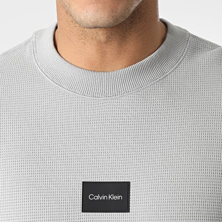 Calvin Klein - Sweat Crewneck Textured Grid 8055 Gris