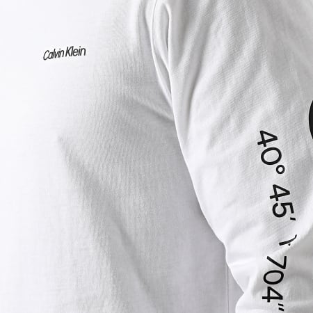 Calvin Klein - Tee Shirt Manches Longues Logo Coordinates 8445 Blanc