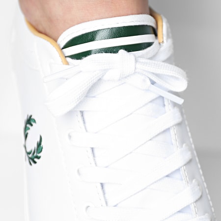 Fred Perry - Baskets Baseline B1228 White