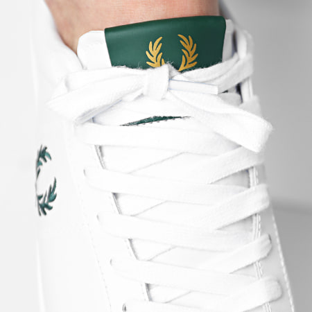 Fred Perry - Baskets Spencer Leather B2333 White Green