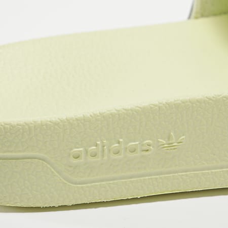 Adidas Originals - Claquettes Adilette Lite GX8889 Jaune