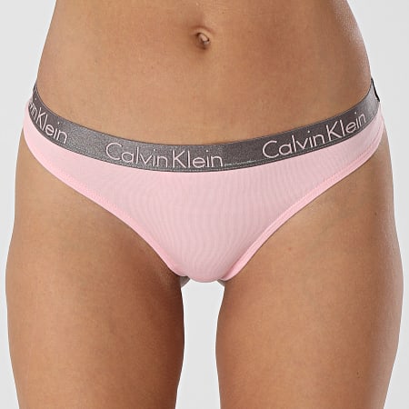 Calvin Klein - Lot De 3 Strings Femme QD3560E Blanc Rose Rouge