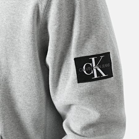 Calvin Klein - Felpa con collo a zip 9702 Grigio erica