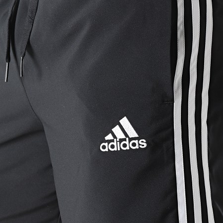 Adidas Performance - Pantalón Corto Jogging 3 Rayas GL0022 Negro