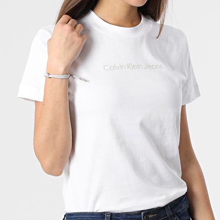 Calvin Klein - Tee Shirt Femme Shrunken Institutional 7713 Blanc