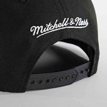 Mitchell and Ness - Casquette Snapback Iridescent XL Logo Los Angeles Lakers Noir