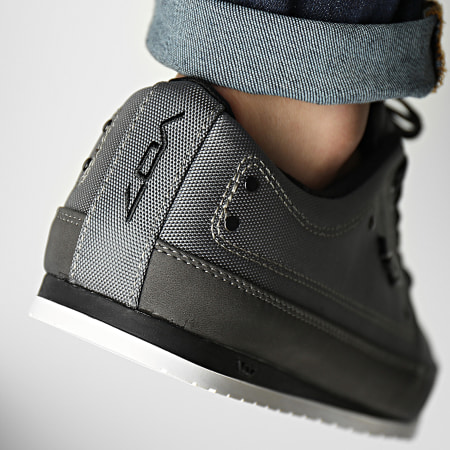 Chaussure vo7 outlet