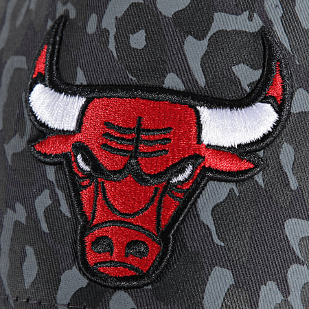New Era - Gorra Trucker gris Seasonal Camo de los Chicago Bulls