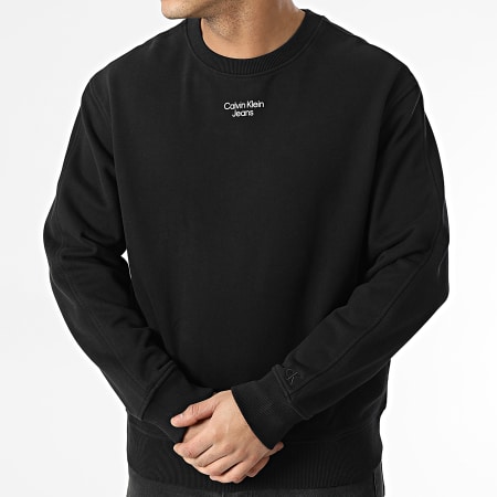 Calvin Klein - Sudadera con cuello redondo y logo apilado 0044 Black