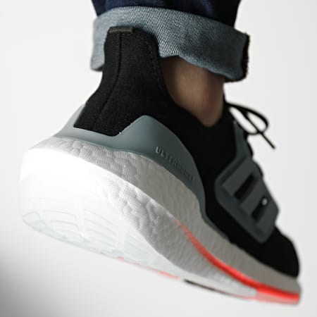 Adidas Sportswear - Sneakers Ultraboost 22 GX3060 Core Black Magnetic Grey Turbo