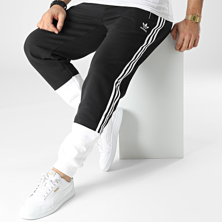 Adidas Originals - SST HC2082 Pantalón de chándal con banda negro
