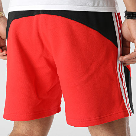 Adidas Originals - Pantalón corto de chándal con banda roja SST HC2092