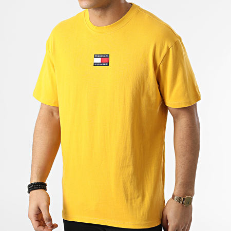Tommy Jeans Tee Shirt Tommy Badge 0925 Jaune