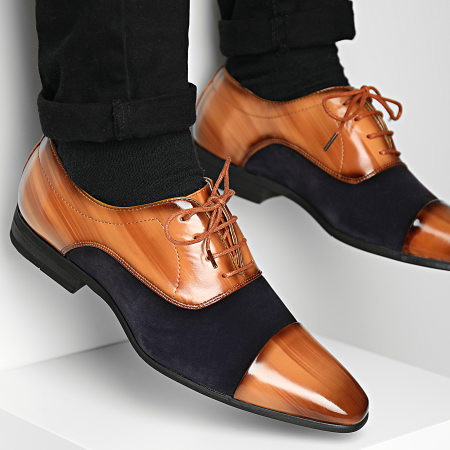 Classic Series - Zapatos U558 Cognac