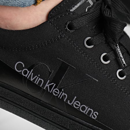 Calvin Klein - Retro Vulcanized Low 2 0309 Triple Black Sneakers