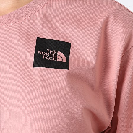 The North Face - Camiseta de mujer Crop Fine Salmon
