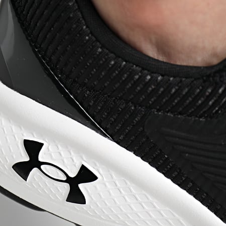 Under Armour - Baskets Charged Vantage 2 3024873 Black White