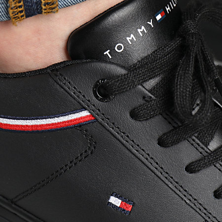 Tommy Hilfiger - Baskets Essential Leather 3887 Black