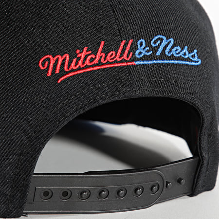 Mitchell and Ness - Chicago Bulls Day One Snapback Cap nero rosso blu