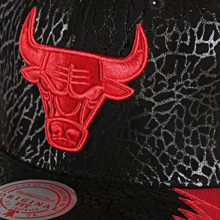 Mitchell and Ness - Casquette Snapback Day 5 Chicago Bulls Noir Rouge