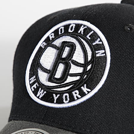 Mitchell and Ness - Casquette Snapback Team 2 Tone 2 Stretch Brooklyn Nets Noir