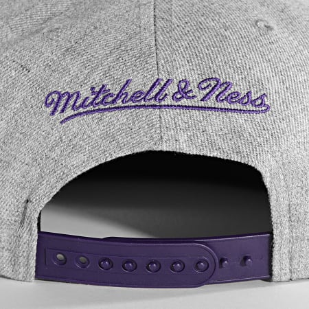 Mitchell and Ness - Casquette Snapback Team Heather 2 Los Angeles Lakers Gris Chiné