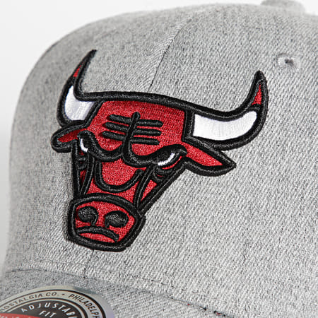 Mitchell and Ness - Casquette Team Heather 2 Stretch Chicago Bulls Gris Chiné