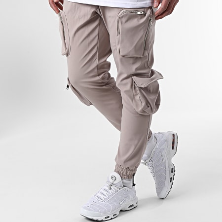 Ikao - LL600 Conjunto de camiseta blanca con bolsillos y pantalón de chándal