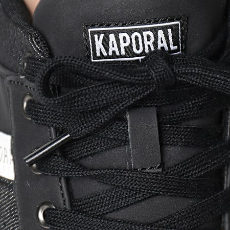 Kaporal - Baskets Darell 42603 Noir Blanc