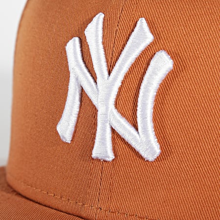 New Era - Cappello Fitted 59Fifty League Essential New York Yankees Camel