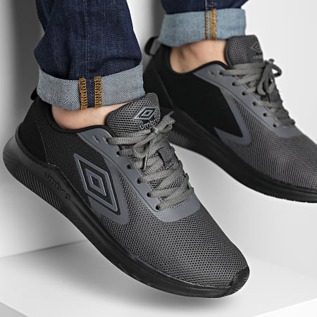 Umbro Baskets Laney 870600 Gris Fonc Noir