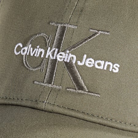 Calvin Klein - Casquette Monogram Cap 5618 Vert Kaki