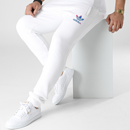 Adidas Originals - Pantalon Jogging HG3910 Blanc