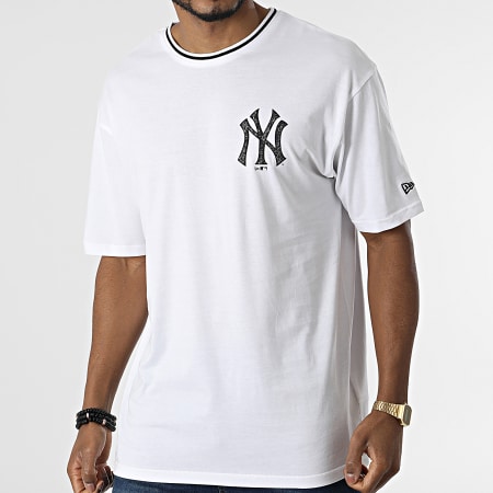 New Era - Maglietta con grafica distressed New York Yankees 12893171 Bianco