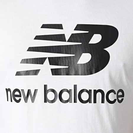 New Balance - Camiseta MT01575 Blanca