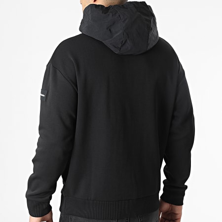 Calvin Klein - Tech Repreve Comfort 8917 Felpa nera con cappuccio e collo a zip