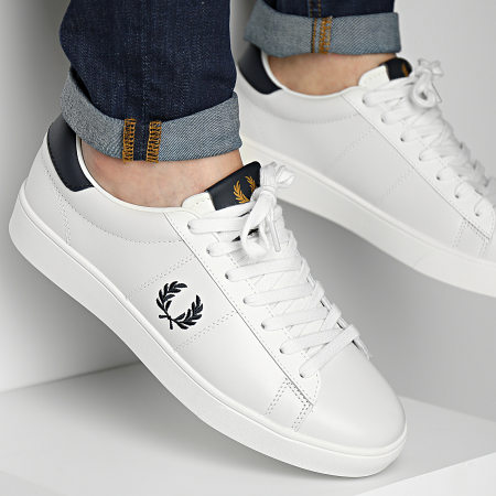 Fred Perry - Sneakers Spencer in pelle B2333 Porcelain