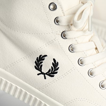 Fred Perry - Sneakers Hughes Mid Canvas B8110 Light Ecru
