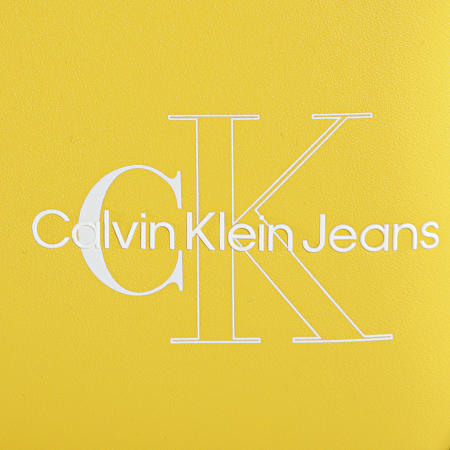 Calvin Klein - Bolso de mujer Sculpted Pouch 9570 Amarillo