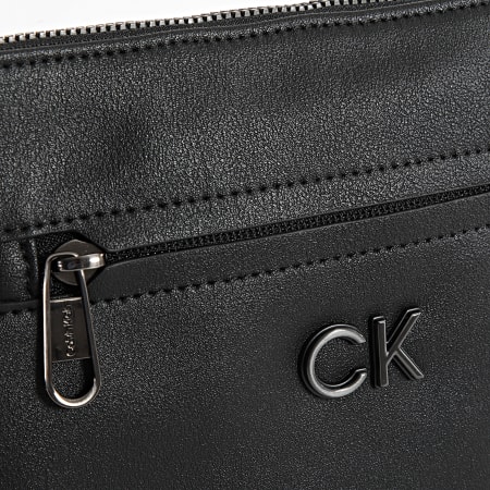 Calvin Klein - Sacoche Foundation 8684 Noir