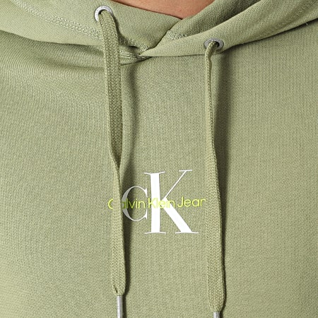 Calvin Klein - Sweat Capuche Monogram Logo 9698 Vert Kaki Clair