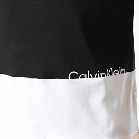 Calvin Klein - Tee Shirt A Poche Poitrine Minimock Blocking Pocket 8840 Noir Blanc