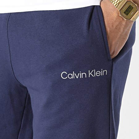 Calvin Klein - Pantalon Jogging GMS2P606 Bleu Marine Réfléchissant